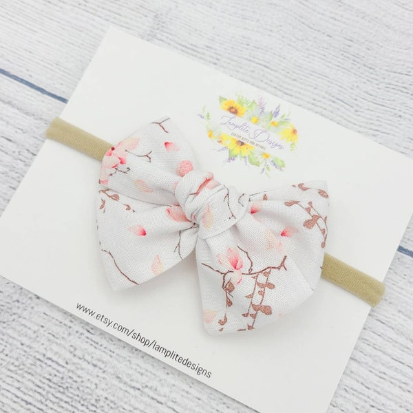 Japanese Cherry Blossom hair bow - sakura fabric bow - pink spring flowers - floral bow - baby girl gift - baby headband - baby shower gift