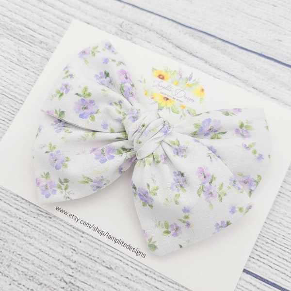 Sweet Purple Spring baby bow - purple floral bow - floral fabric - baby headband - baby girl gift - baby shower gift - lavender bow