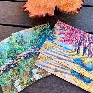 Set di quattro biglietti in legno! Splendida grafica acquerellata "Foglie autunnali" stampata su impiallacciatura in legno di pioppo tremulo, bellissima e unica!