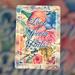 Carte de voeux en placage de bois.  Carte d'anniversaire ou de mariage