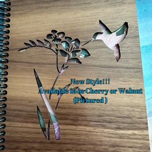 Cuaderno de madera troquelado con la imagen de un colibrí. ¡Nuevo estilo!