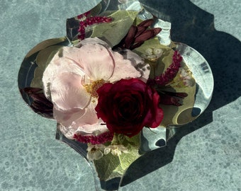 Adorno arabesco personalizado: recuerdo de ramo de novia prensado con flores