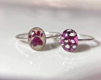 Anillo de ceniza personalizado: Joyas conmemorativas florales para mascotas o funerales