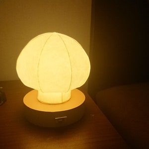 Mushroom type Japanese paper shade night lamp