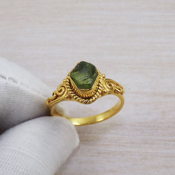 AAA Raw Peridot Ring, Green Stone Ring, Peridot Rings, Raw Rings, Gold Plated Ring, Brass Ring, Rough Peridot Jewellery, Size 9.5US, CLY718