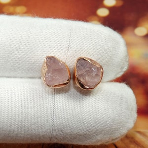Raw Rose Quartz Stud Earring, Brass Stud Earring 18k Rose Gold Plated Earring, Push Back Earring, Casual Stud Earring, Gift For Her, CLY0407