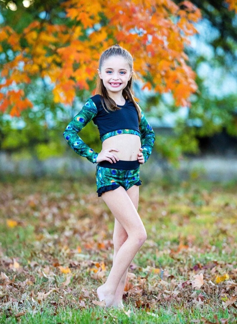 Girl\u2019s Size 6 Black and Green 2 Piece Peacock Dance Gymnastics Leotard Bodysuit Costume