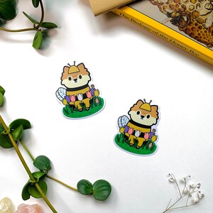 Autocollant de Poméranie abeille occupée | mat | étanche | chien mignon | bon garçon | hérisson | ordinateur portable | papeterie | fleurs de tulipes printanières | meilleurs amis