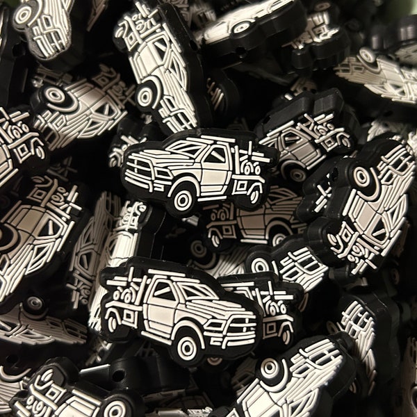 EXCLUSIVE COLLAB Tow Truck Focal Bead