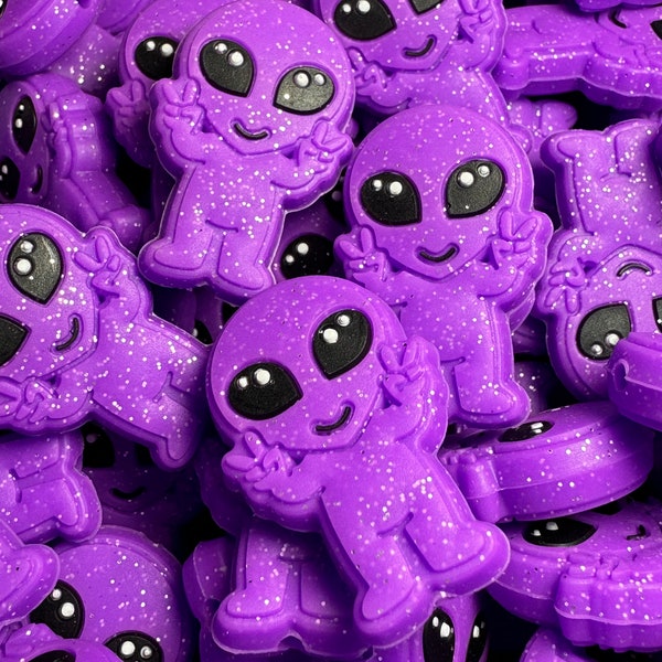 EXCLUSIVE Purple Glitter Glow in the Dark Alien Silicone Focal Bead