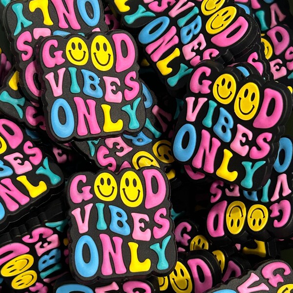 EXCLUSIVE Good Vibes Only Silicone Focal Bead