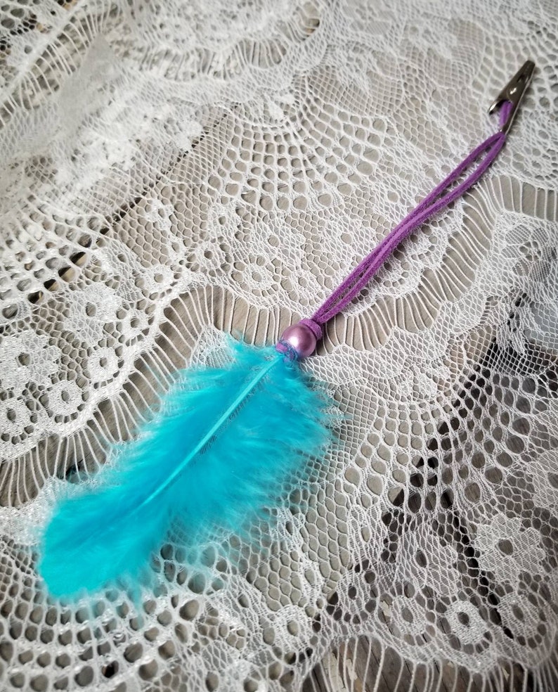Festival Feather Clip