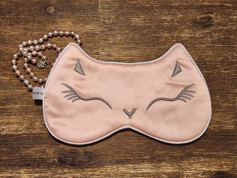 100% mulberry silk sleeping mask, embroidered cat sleeping mask, cute pure silk cat sleeping mask with adjustable strap Bright pink