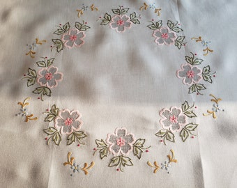 刺繍花ヴィンテージテーブルクロス：フレンチカントリーリネン、106 cm