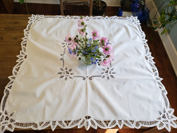 tablecloth for small square table