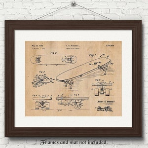 Classic Skateboard Patent Print, 1 Unframed Photos, Wall Art Decor for Home Work Office Gears Garage Shop Student Coach Summer Sports XGames