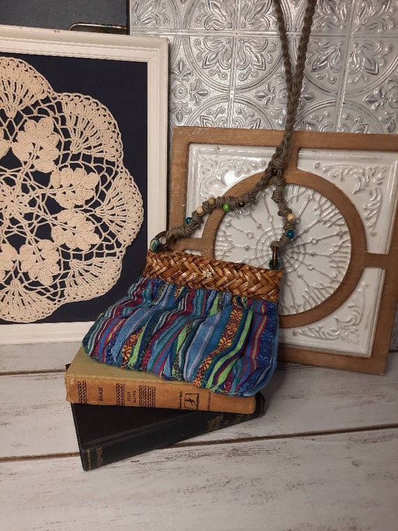 Vintage cross body Cappelli Straworld, unique smal