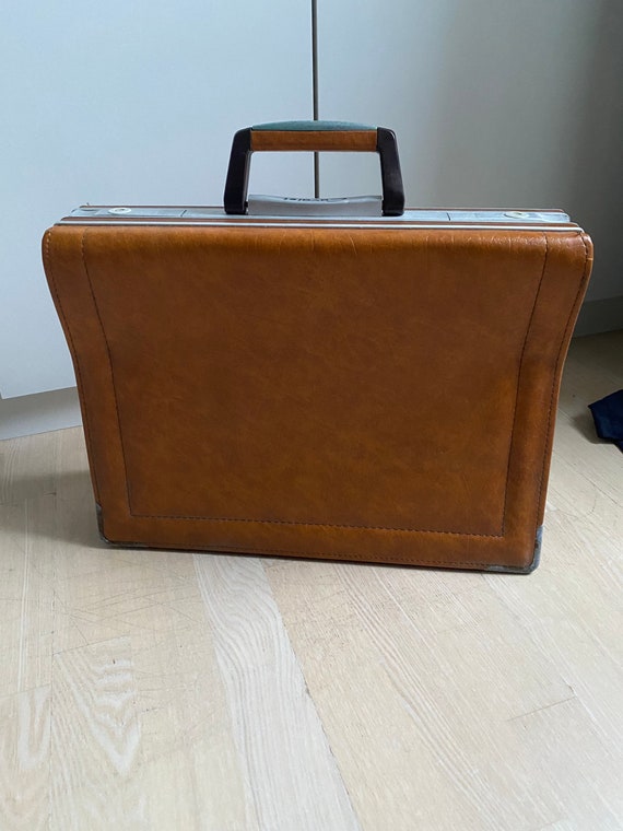 Cavalet leather suit case