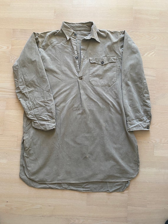 Vintage 1930s / 1940s swedish army popover shirt.