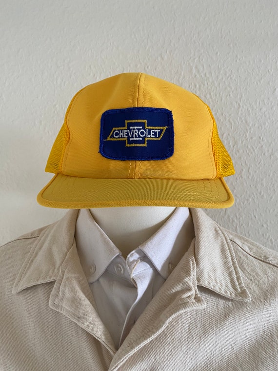 Trucker snapback cap.