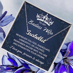 To My Badass Wife Gepersonaliseerde naamketting met tekstkaartje Romantische cadeaus voor vrouw Naamsieraden voor vrouwen, jubileumcadeaus