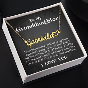 Enkelin Geburtstagsgeschenk, Herz-Namenskette von der Großmutter mit durchdachter Nachrichtenkarte, Großmutter-Enkelin-Halskette