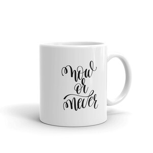 Inspirierend Zitat Kaffeebecher: Kalligraphie Lettering Geschenk