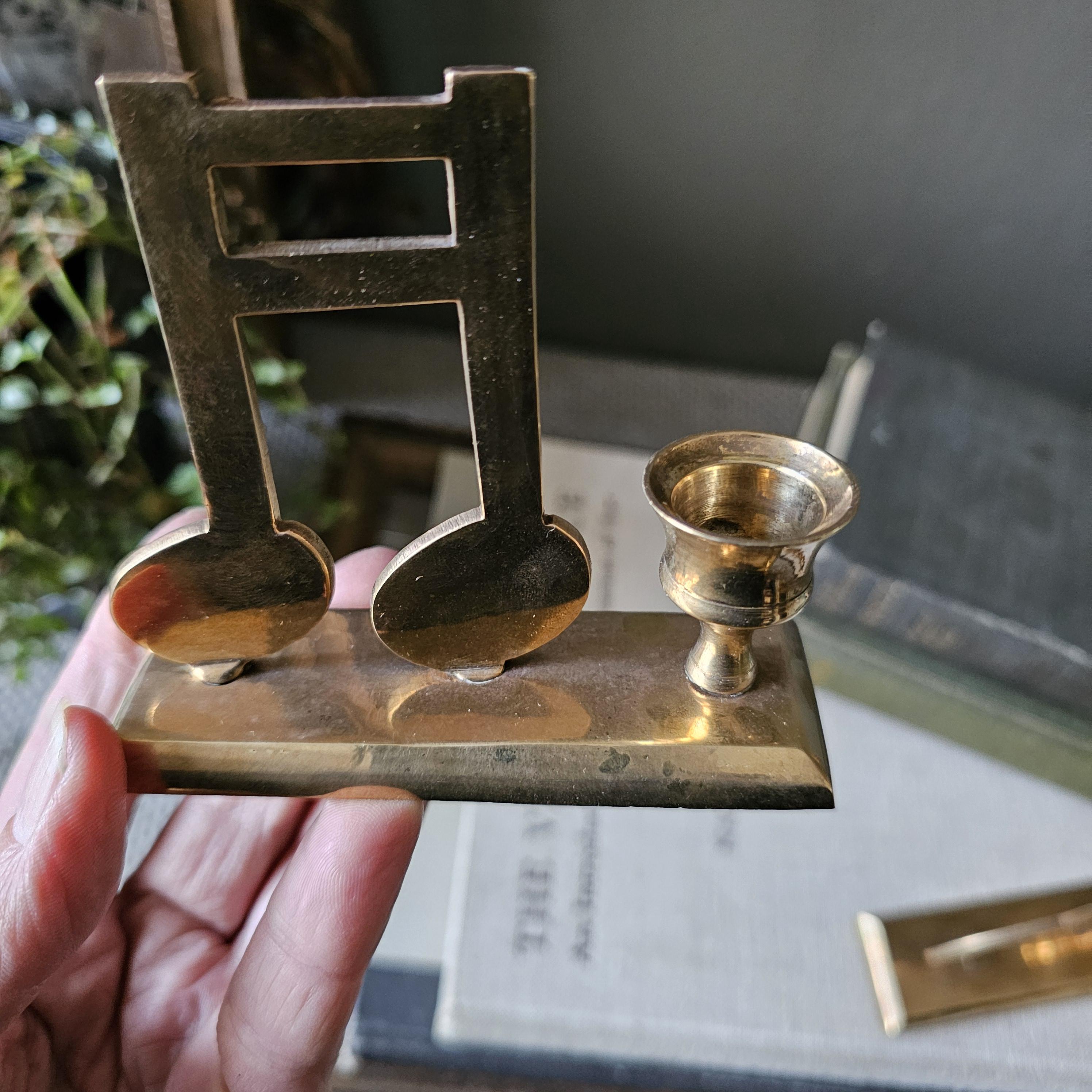 ヴィンテージの真鍮製音符型キャンドルスタンド 2 個 - Etsy 日本