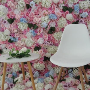 マルチカラーの花の壁の写真の背景、結婚式のパーティーのディスプレイウィンドウの背景のための花のパネル、ホームショップの赤ちゃんの女の子の保育園の花の壁の装飾