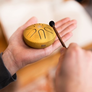 Pocket Steel Tongue Drums in drei Farben