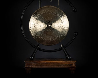 Gong blanc martelé à la main avec maillet