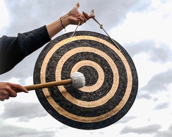 Handgehämmerter Wind Gong Kun mit Schlägel