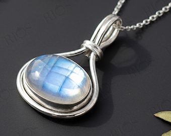 Handmade Sterling Silver Moonstone Pendant Necklace - Rios London