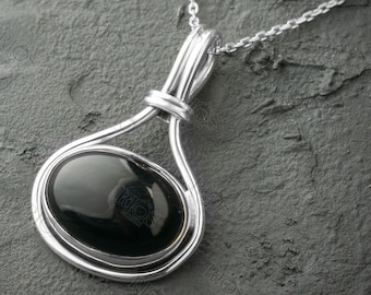 925 Sterling Silber Natürliche Onyx Halskette mit Oval Anhänger & Kette - Jet Schwarzer Edelstein Schmuck in Geschenkbox von Rios London - Boho Elegance