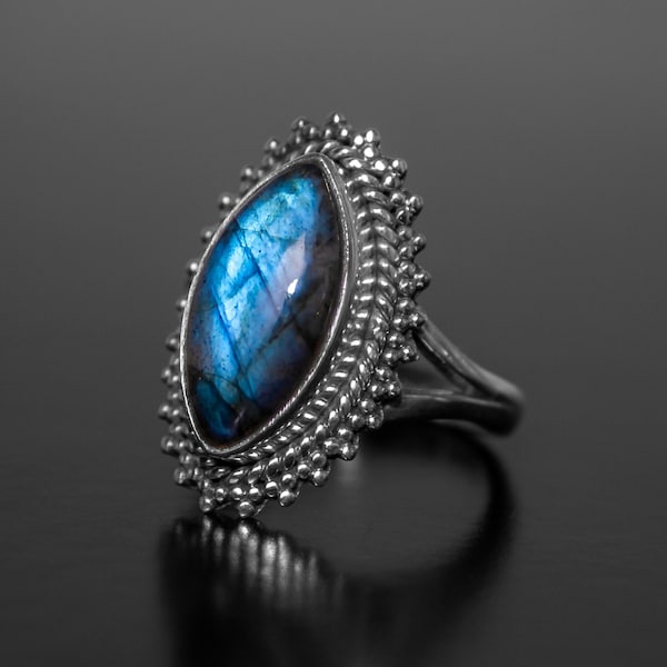 New Elegant Labradorite 925 Sterling Silver Gift Boxed Gemstone Jewelry Ring - Statement Ring -LABRADORITE  jewellery / Boho Unique Fashion