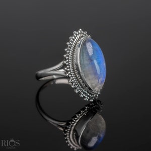 Natural MOONSTONE 925 Sterling Silver Gemstone Boho Ladies Ring Gift for Mother Boxed - Statement Rainbow jewellery / Blue Stone jewelry