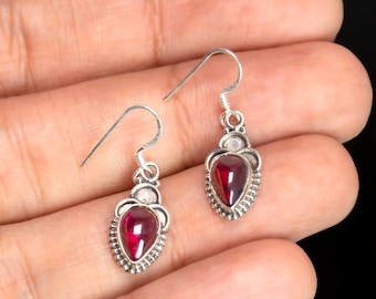 Orecchini pendenti a forma di pera in argento sterling con granato fatti a mano - Confezione regalo - Italia