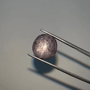 Wspaniały, jakości AAA, 13,5 x 12,5 mm, 15,40 szt., 100% naturalny, fioletowy rubinowy kaboszon w kształcie gwiazdy, luźny kamień szlachetny do tworzenia wisiorków, gładkich, polerowanych kaboszonów