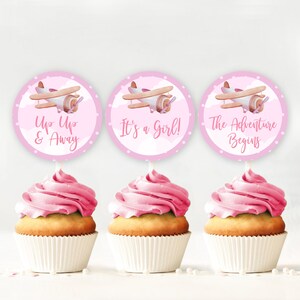 Różowy samolot na babeczkę, etykieta na upominki, dekoracja na przyjęcie z okazji baby shower, samolot na przyjęcie, pobierz, cyfrowe samoloty na babeczki, do druku