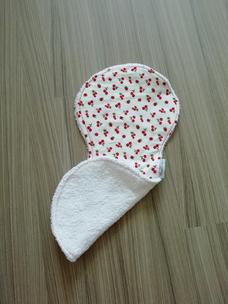 Baby bib spongeshoulder protector Meal meal Gift birth red fruits