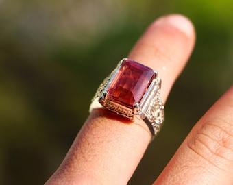 Anillo de zultanita de plata de ley: Gema natural con certificado de laboratorio.