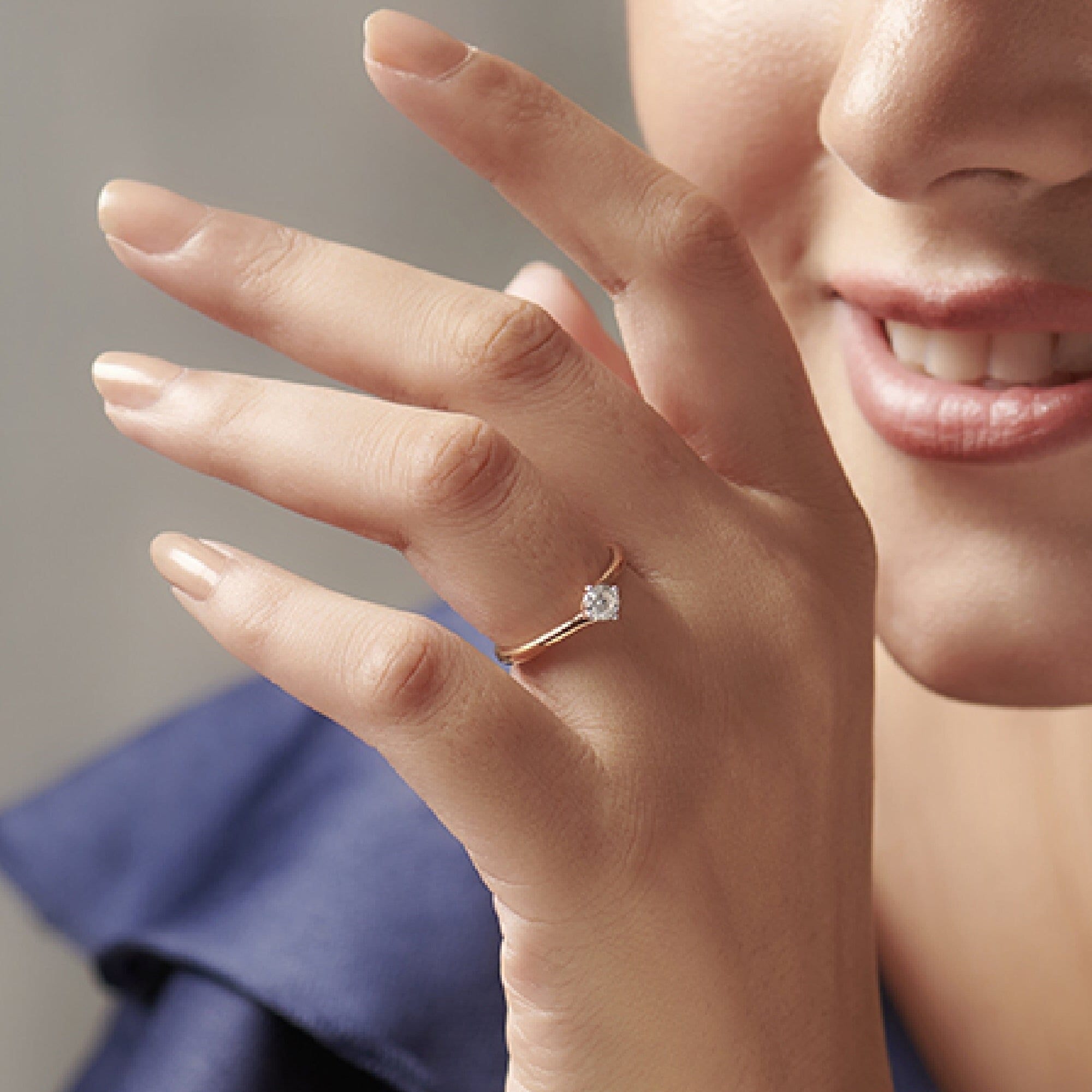 Rosa Del Amor' Natural Rose Gold Engagement Ring
