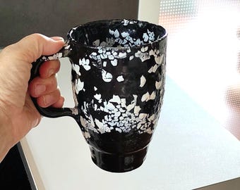 Jumbo mug, black and white Wabi-Sabi, handmade, approx. 520 ml