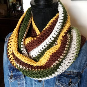 Crochet thick winter scarf, Ladies  chunky cowl, Gifts for women, Cold weather scarves, Brown loop scarf, Women&#39;s wool scarf  H24