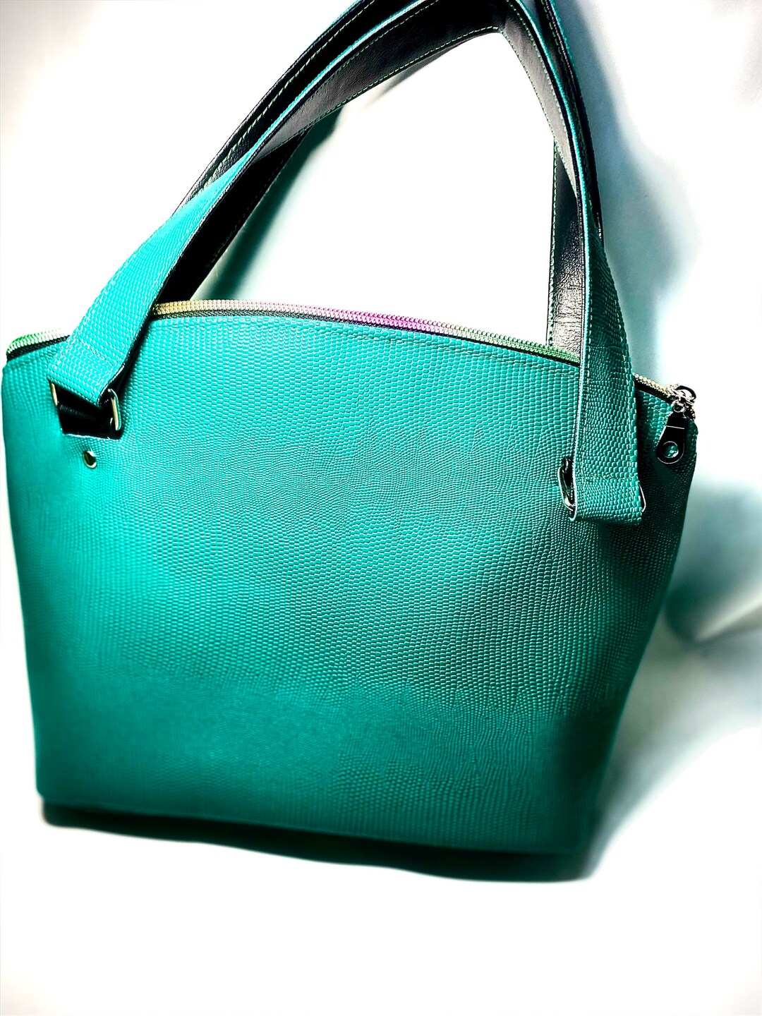 Sac Bandoulière Femme En Cuir Vegan Noir - Avec Pochette - Taille Moyenne - Idée Cadeau