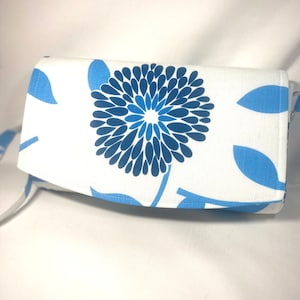 Convertible Clutch handbag - removable shoulder strap - created using "Glenda" by Swoon patterns.