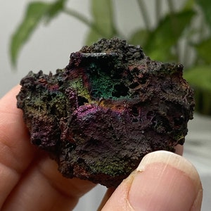 Quartz With Color Changing Iridescent Hematite