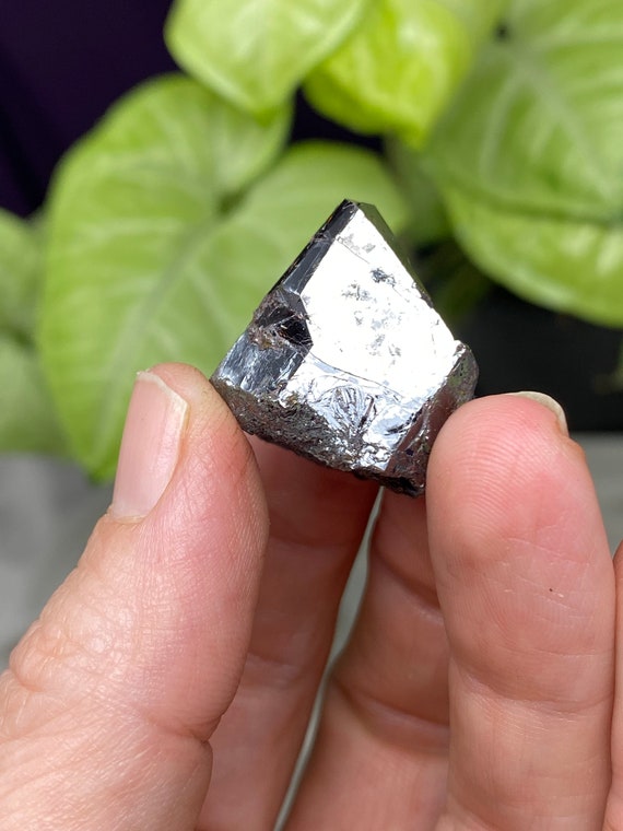 Lustrous Georgia Graves Mountain Rutile