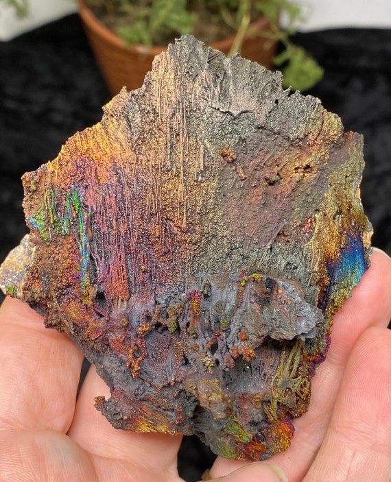 Quartz With Iridescent Hematite
