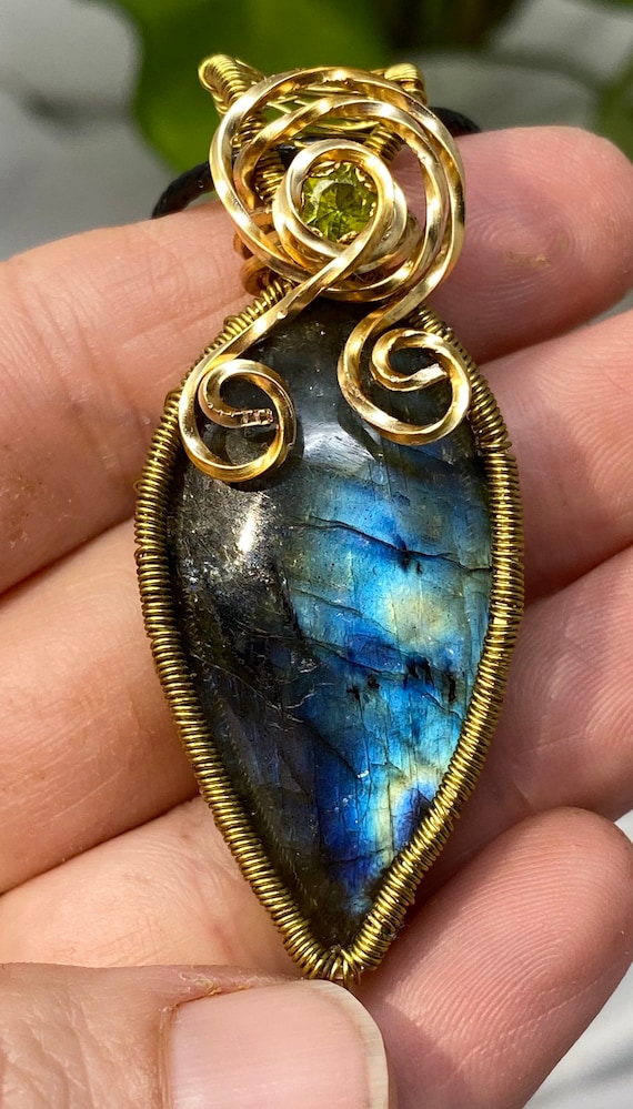 Labradorite and Peridot Wire Wrap Pendant